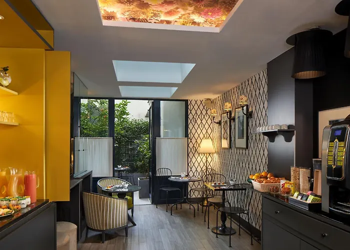 Les Plumes Hotel