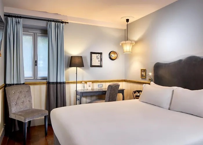 Les Plumes Hotel